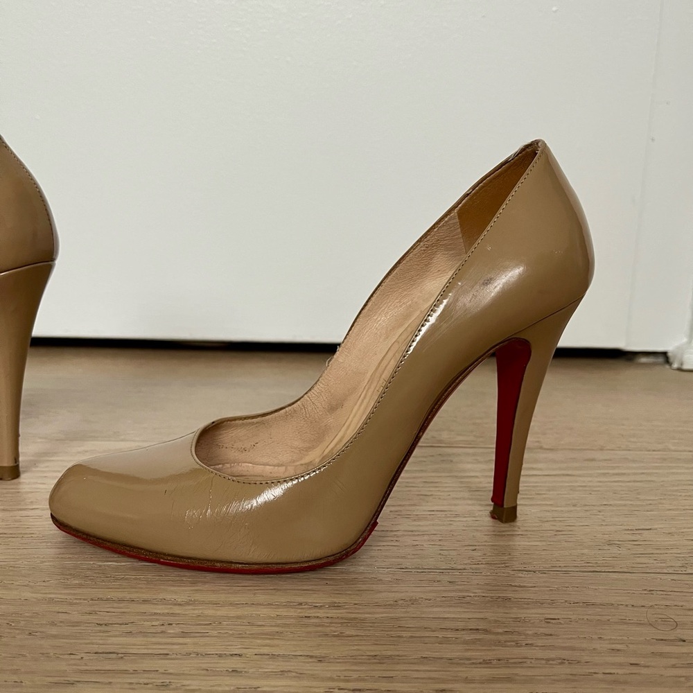 Christian Louboutin Pigalle Follies 100 Patent Nude Pump